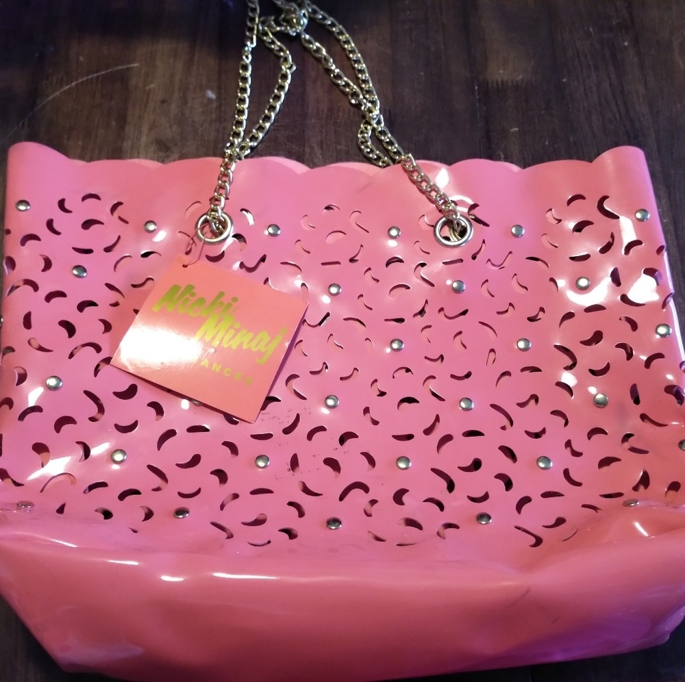 Nicki Minaj purse